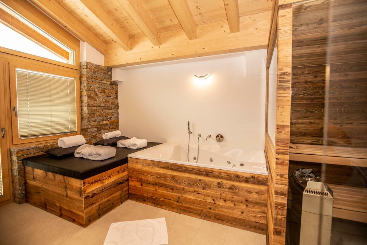 Apartment Palace Luxury Wellness And Boutique Ski-in-out *