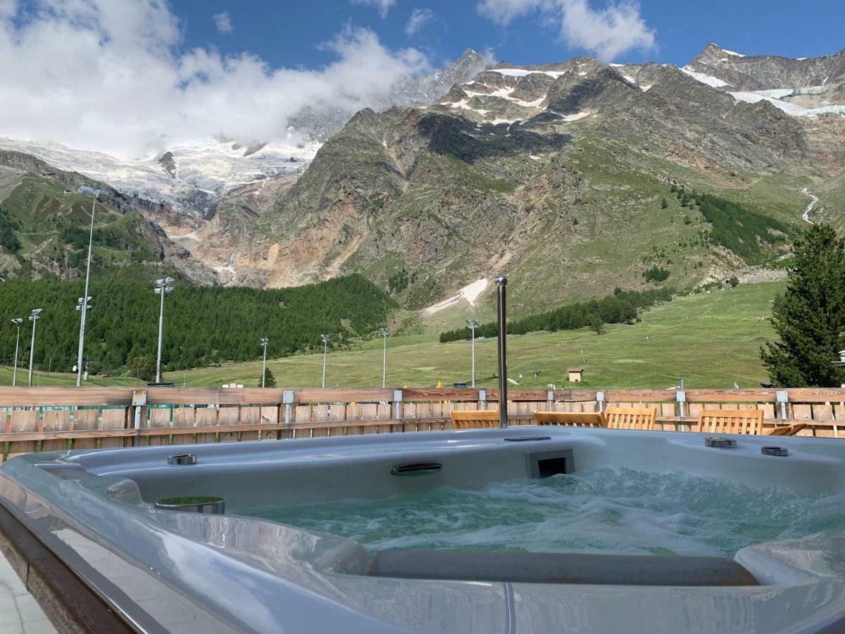 Palace Luxury Wellness And Boutique Ski-in-out Apartment Saas-Fee