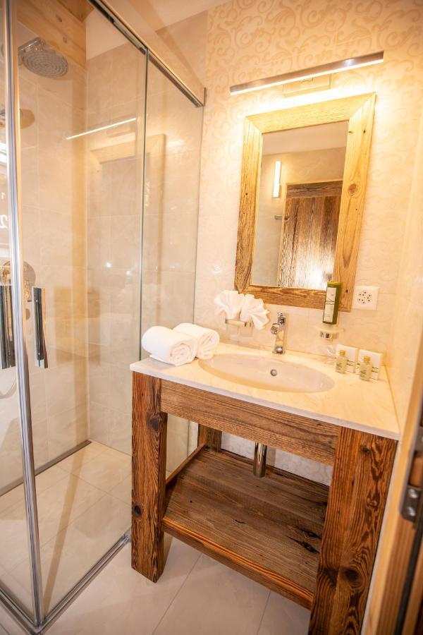Palace Luxury Wellness And Boutique Ski-in-out Apartment Saas-Fee